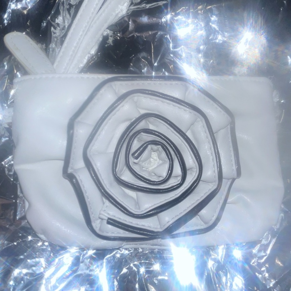 Elegant White Floral Cosmetic Bag
